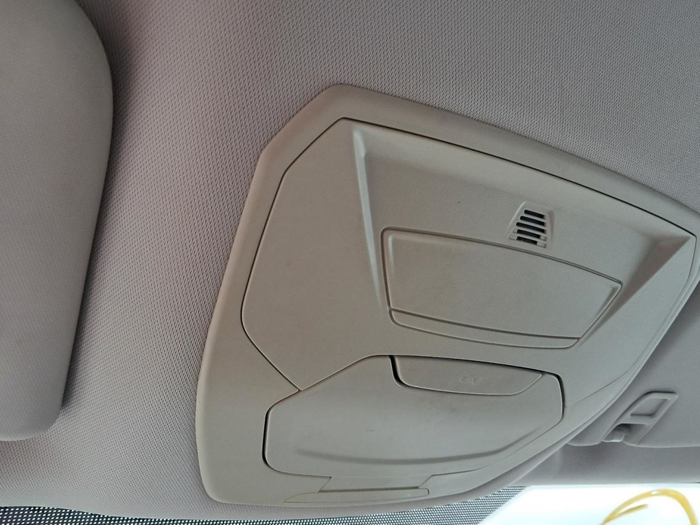 ESCAPE 2013 Glove Box 4885473