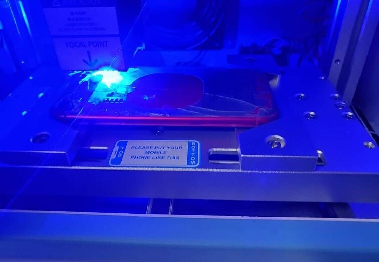 iPhone Back Glass Replacement/Repair Service. 