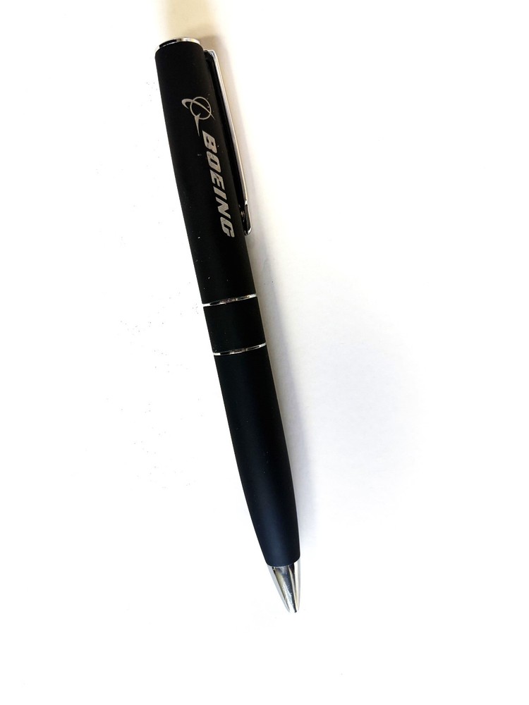 Boeing 737 pen