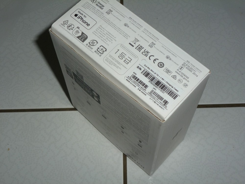 DJI Mic Mini 2-Person Compact Wireless Microphone System - Open Box!!