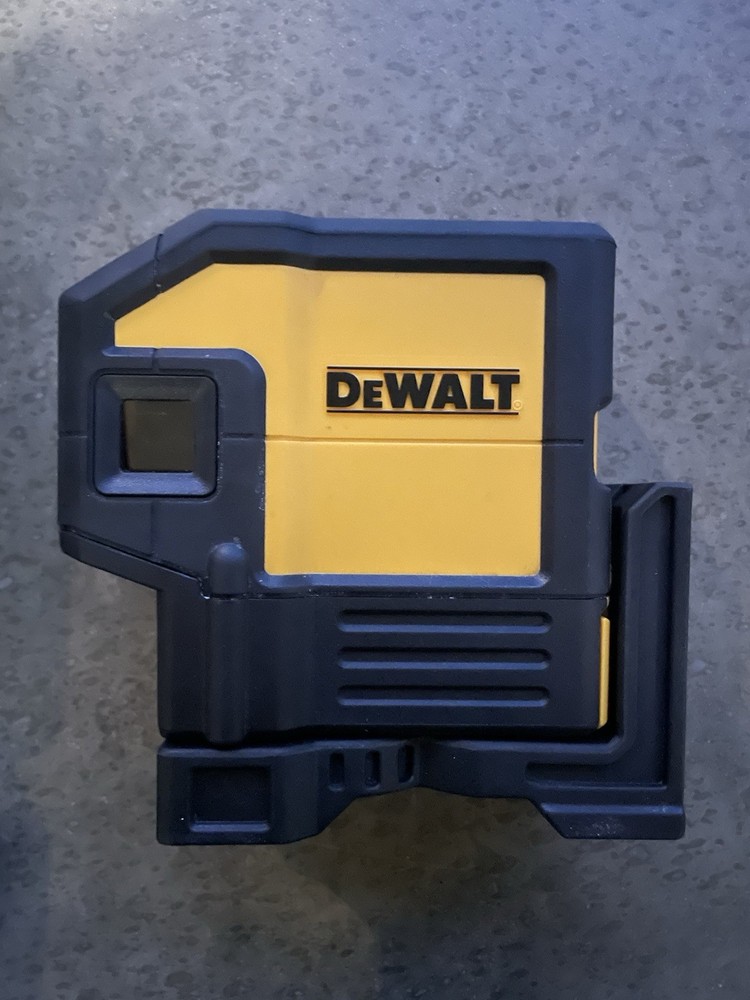 DEWALT DW085 Self Leveling Laser  Red 5 Beam Pointer (NEW OpenBox)