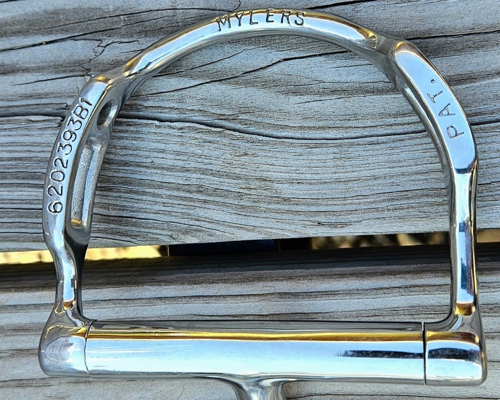 Mylers Ported Barrel D Ring Bit 5 1/2