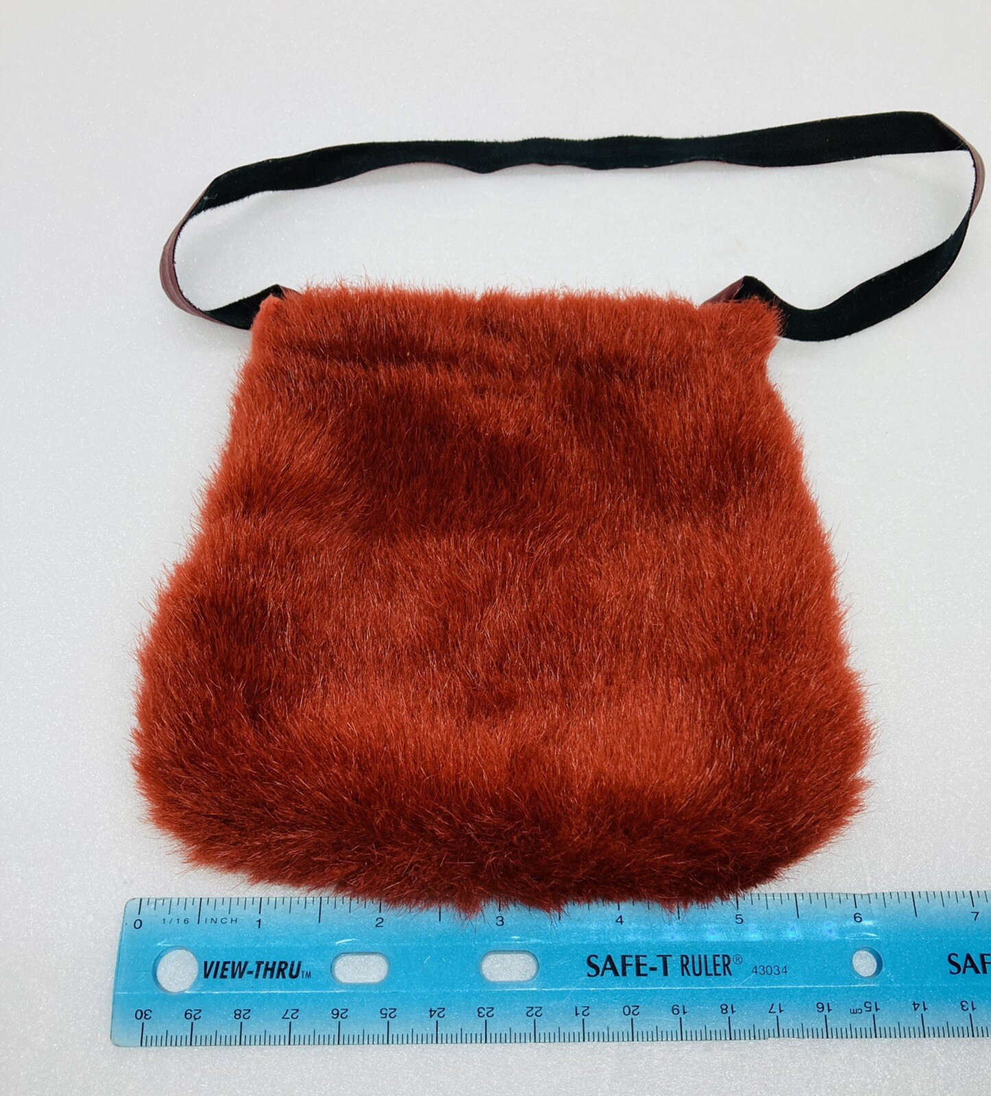 Vintage 1980s Retro Fluffy Furry Handheld Pouch Makeup Mirror Phone Keys Bag 22