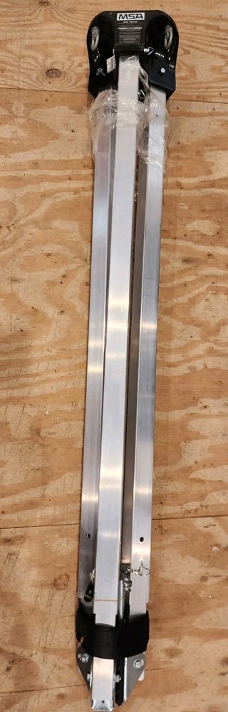 MSA 10102002 Aluminum Workman 8' Tripod