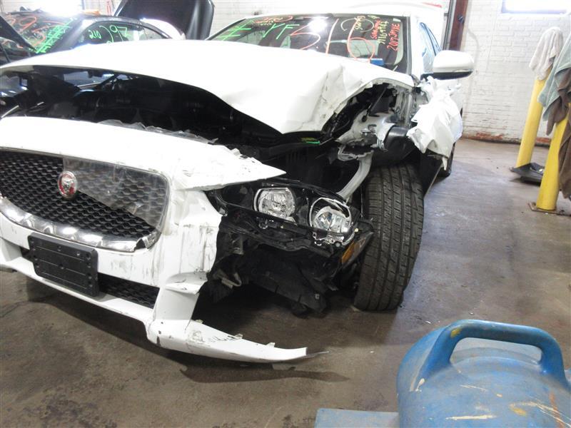 Used Infotainment Display fits: 2017 Jaguar Xe Grade A