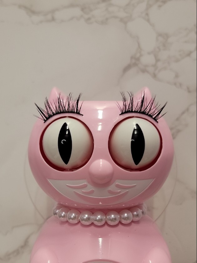 Bubblegum Pink Miss Kitty Cat klock clock