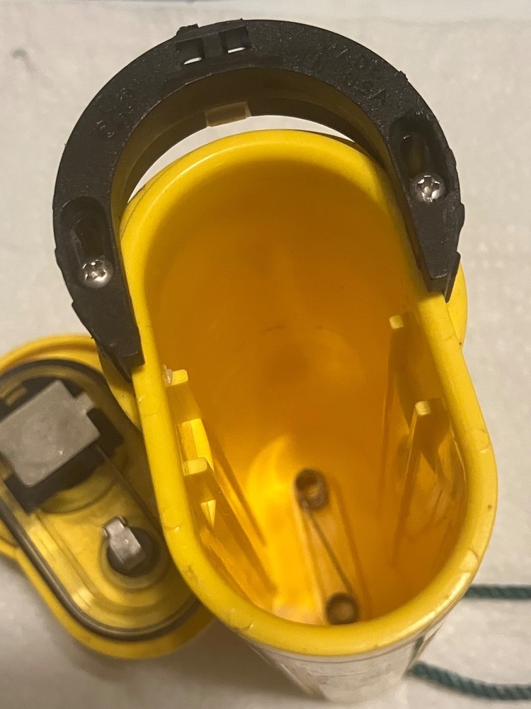 Ikelite PC Lite Diving Flashlight. Good working condition