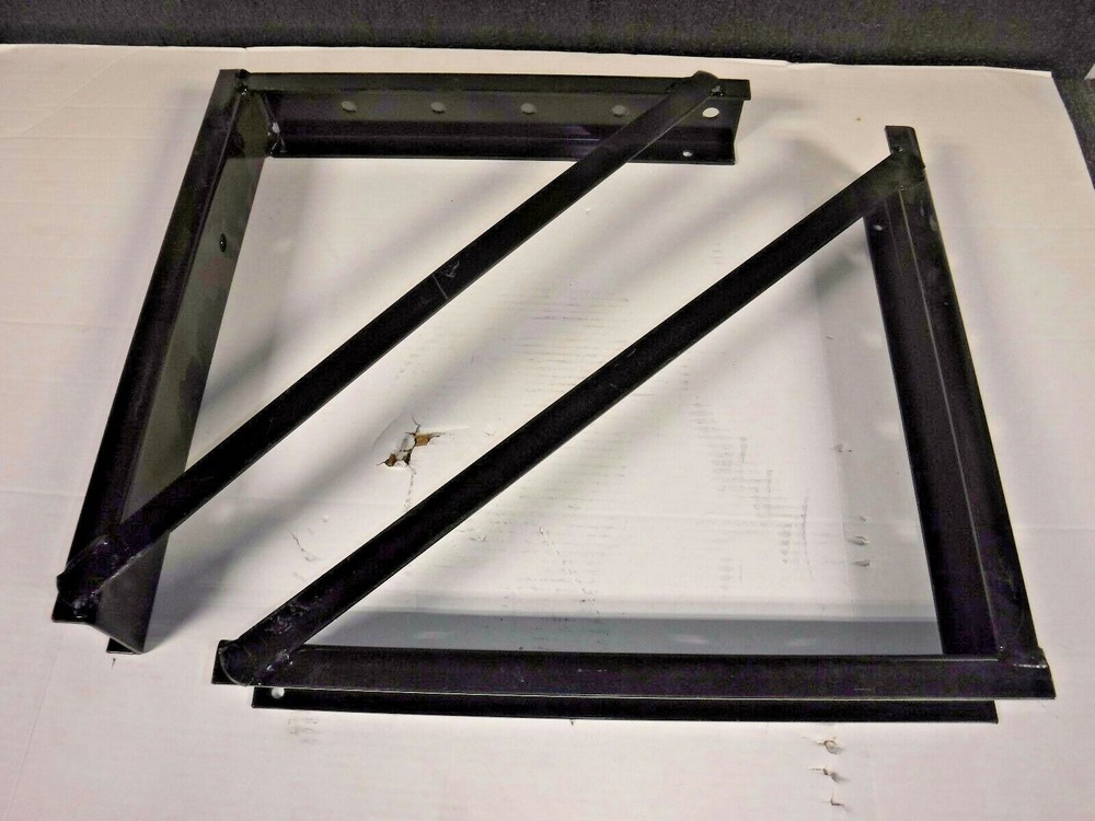 3ULW1 Toolbox Bracket, 18"x18" , PR (P)