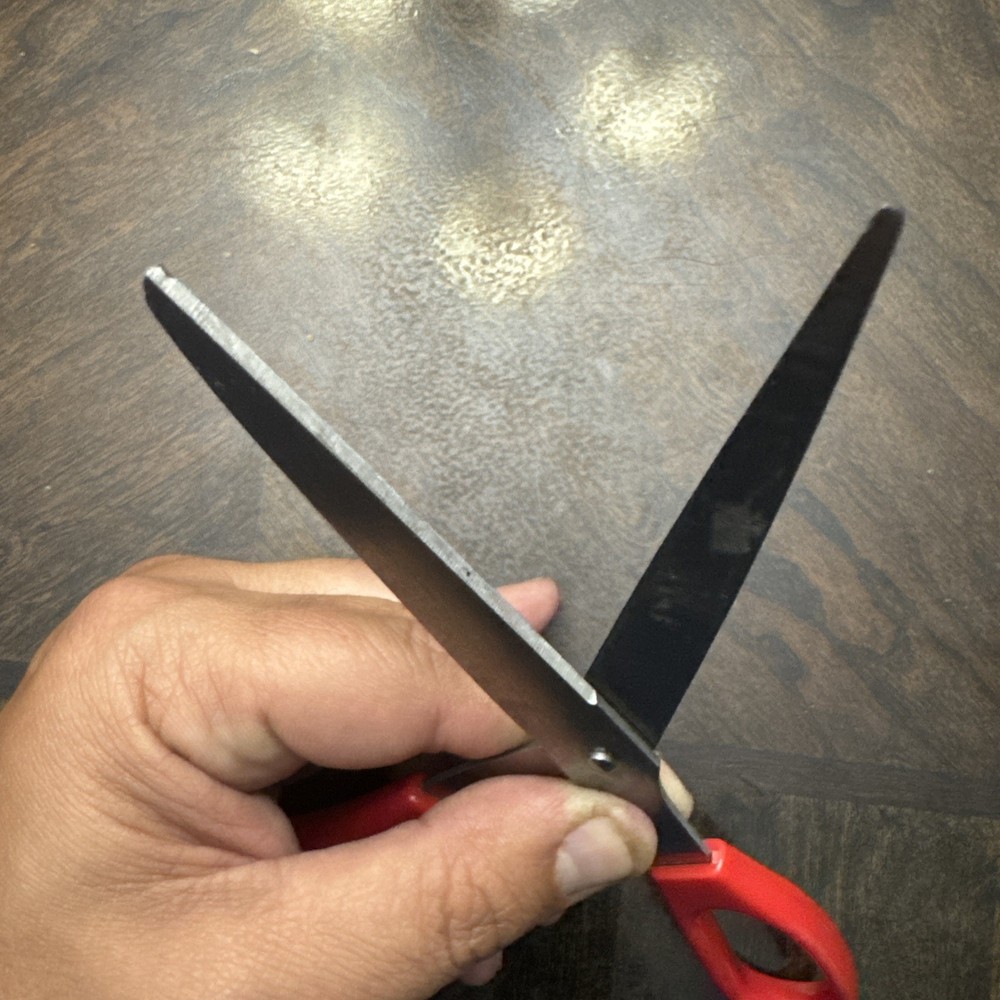 Vintage Comfortable High-Performance 8 Inch Red Scissors