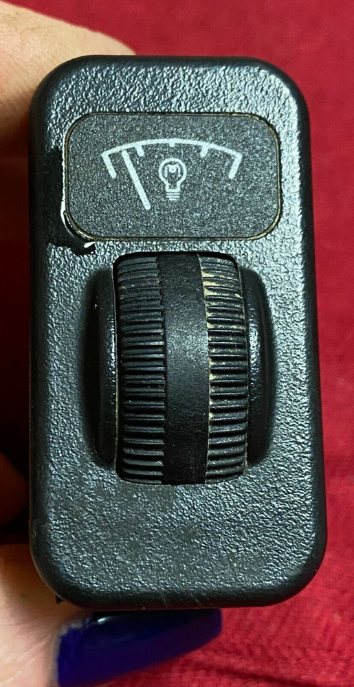 PETERBILT SWITCH, DASH, Q27-6018 LIGHT DIMMER