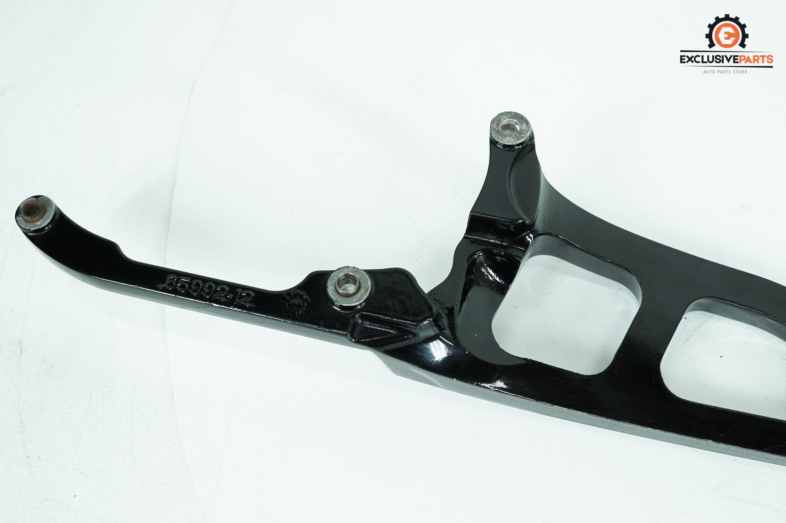 12 Harley Dyna FLD Switchback OEM Exhaust Hanger Bracket Mount Support 65992-12