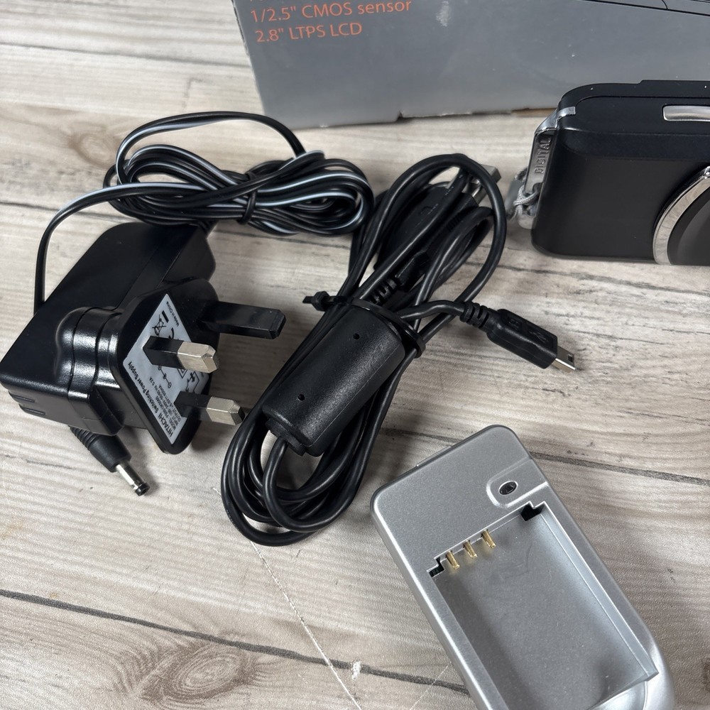 Hitachi HDC-88ie Digital Camera . Boxed VGC