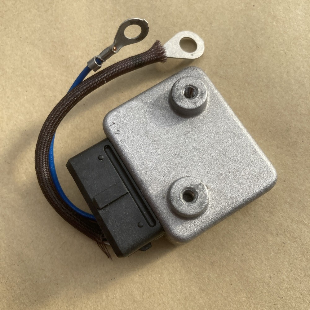 Lucas Ignition Module DSJ121 Nos