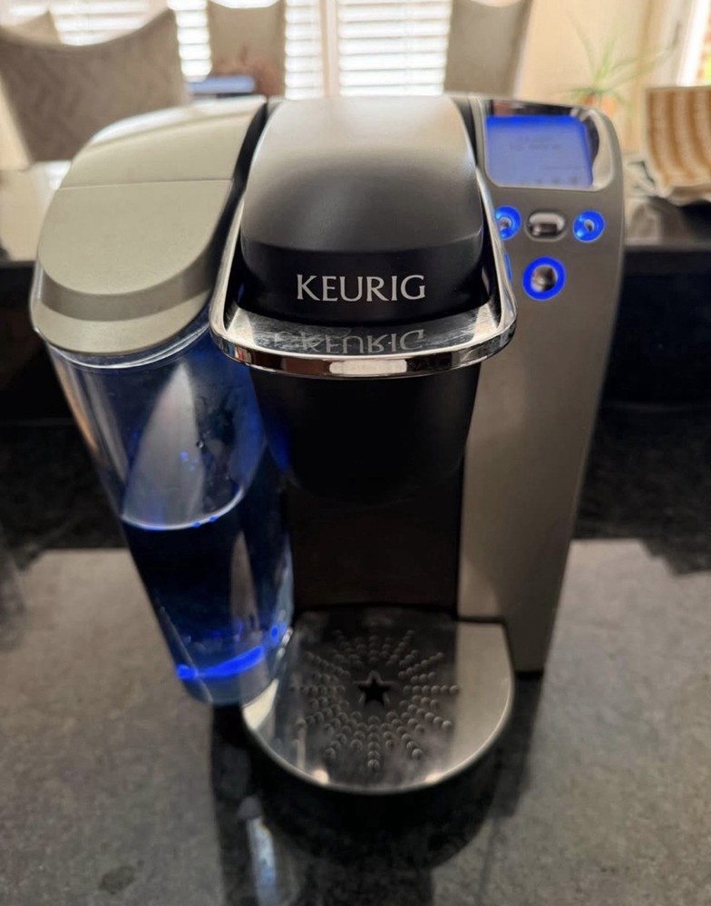 Keurig K70 Coffee Maker Brewing System Single K Cup Coffee Maker- Tested Working