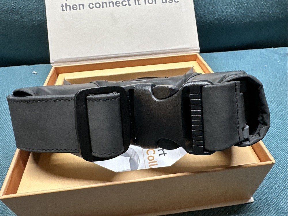 Smart Pet Collar FetchLink C10 4G – powered alarm push - Opened Box