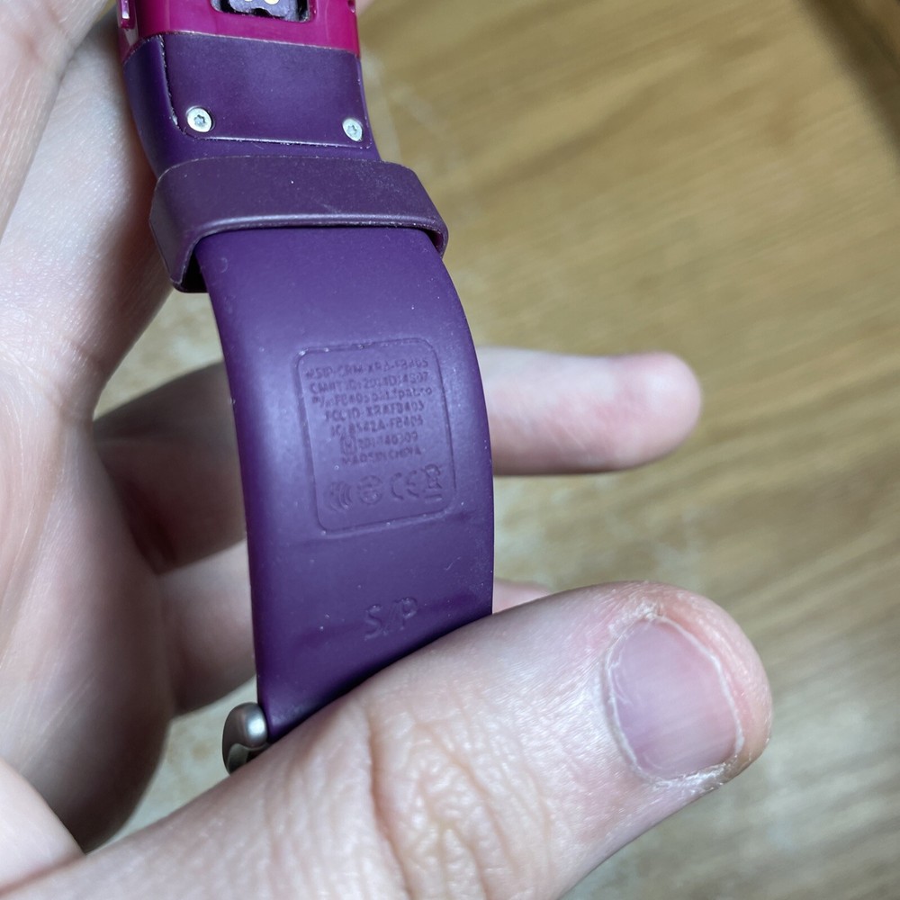 Fitbit Charge HR Wireless Activity Tracker PLUM (Purple) - Untested