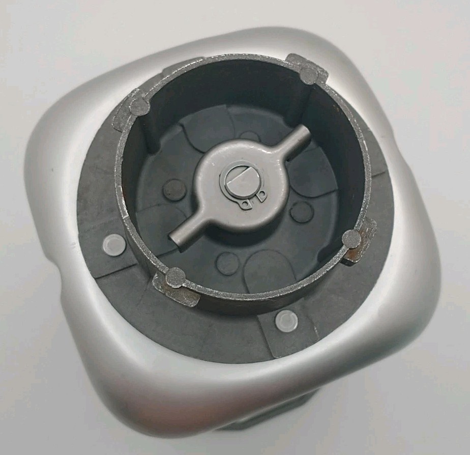 Breadman Plus TR-700 Breadmaker Replacement Paddle And Pan PARTS ONLY