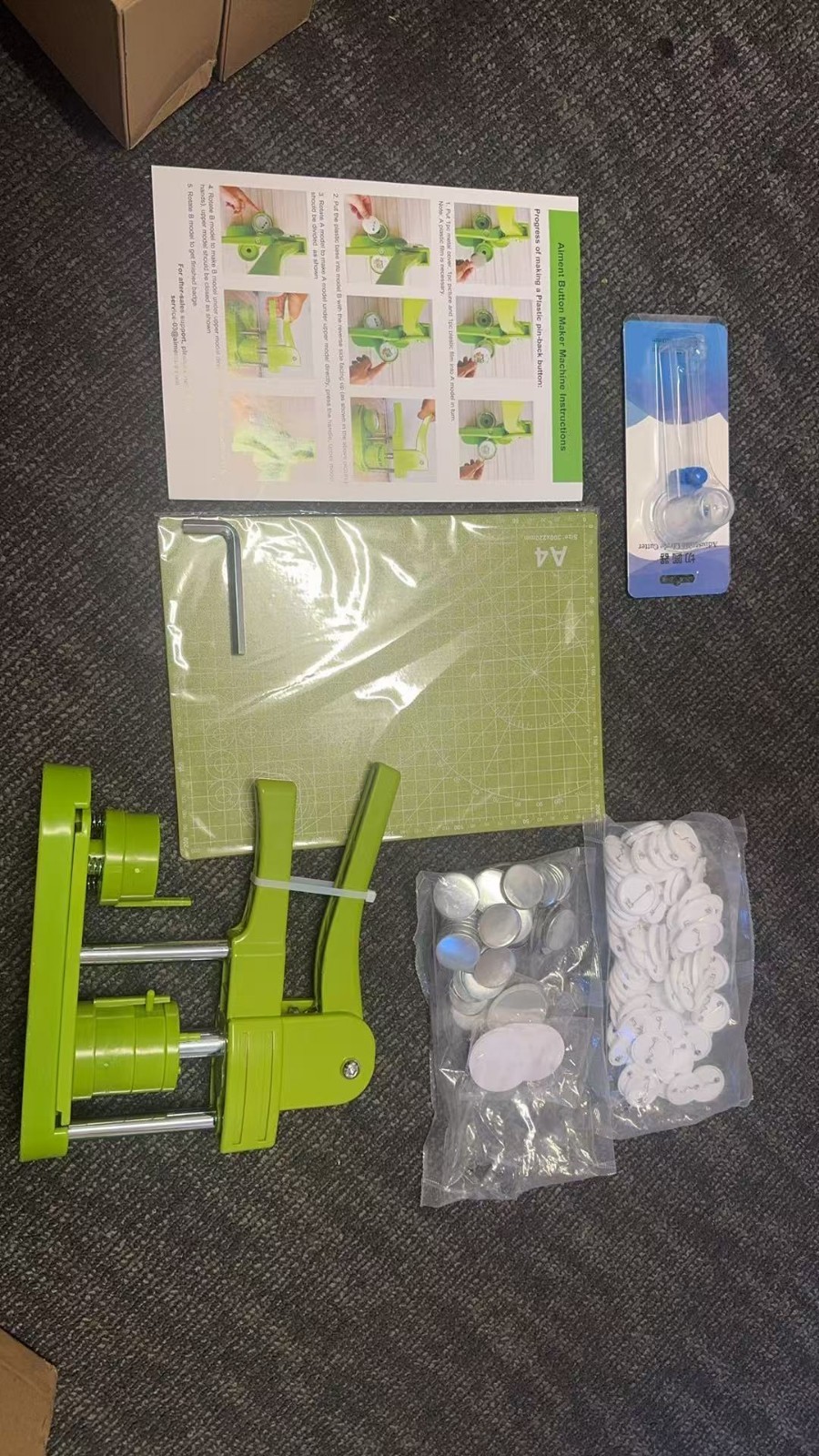 32mm 1.25 Inch Button Maker With 100 Button Supplies Pin Badge Press Machine Kit