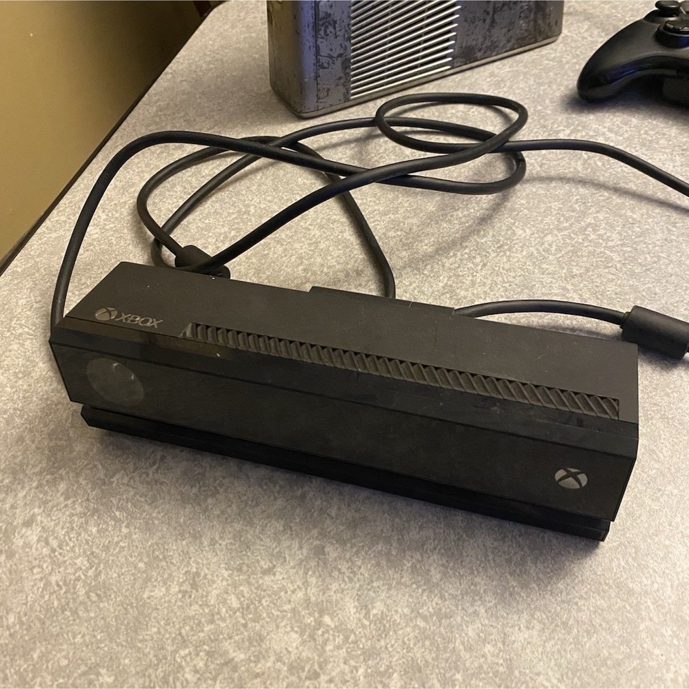 Microsoft Xbox One Kinect Sensor Motion Camera Black Wired