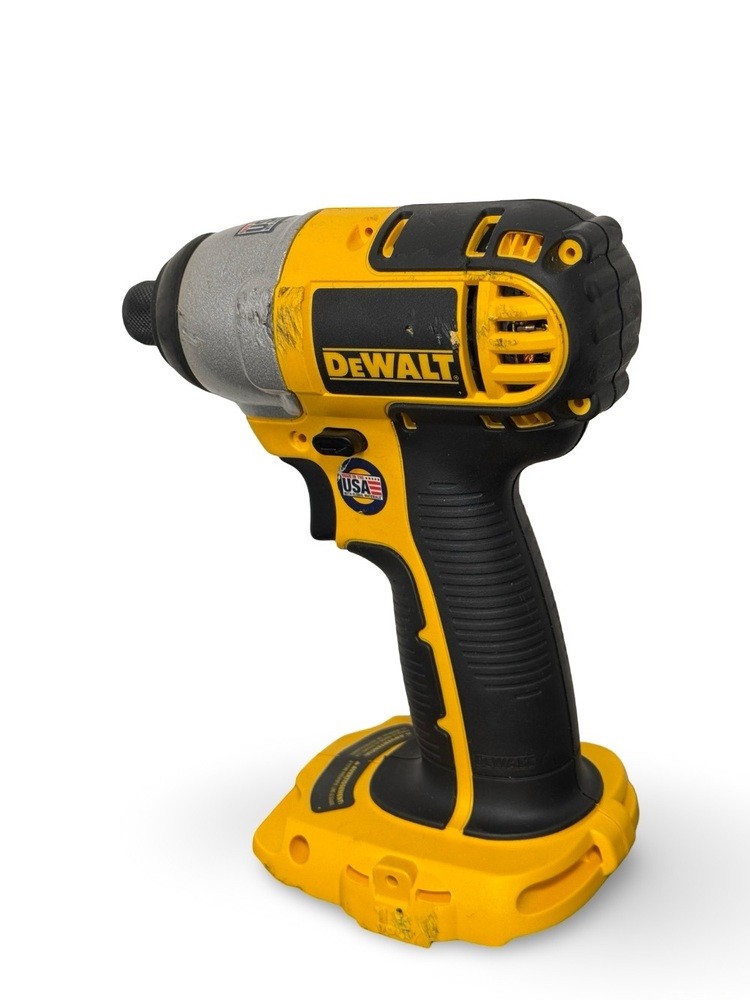DeWalt DC825 18V 1/4" Impact Driver Tool Only Used