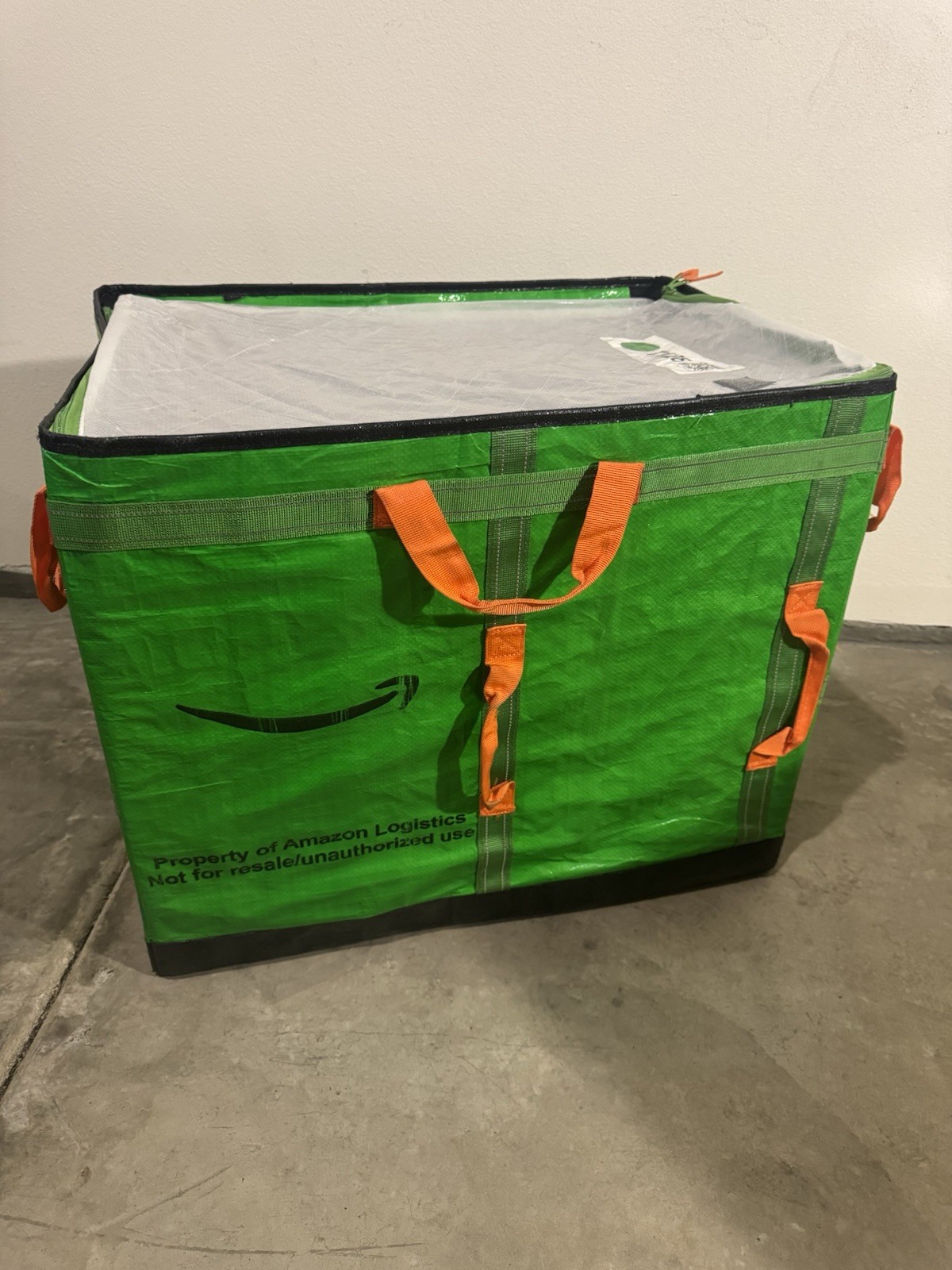 1 AMAZON COURIER DELIVERY STORAGE TOTE BAG 28x23x20 BULK (SHIPS SAME DAY)