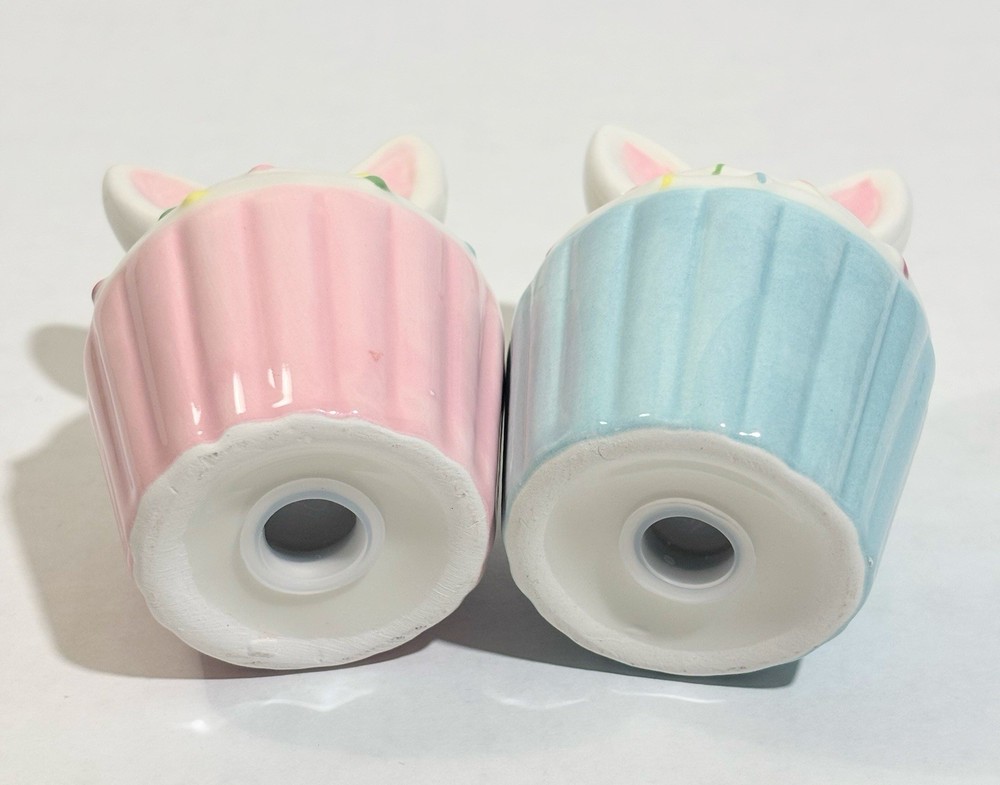 🧁🐰🧂Welcome Spring Ceramic Easter Bunny Ears Cupcake Salt & Pepper Shaker Set