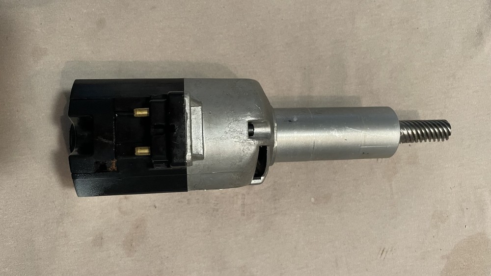 Singer Touch & Sew Motor Pa 17-8 and Light Assembly Only