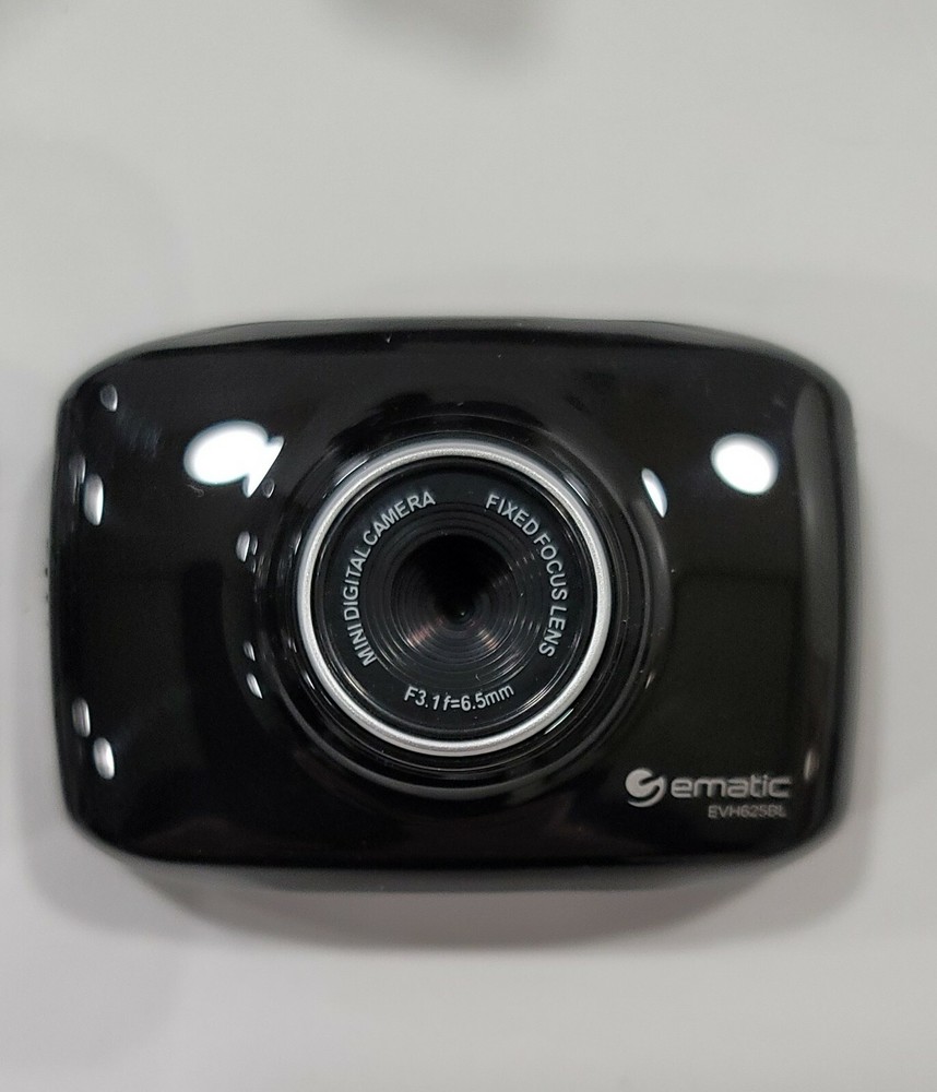 Ematic Actioncam Camera HD IPX8 Waterproof Case/Helmet Mount Bundle EVH625BL EUC