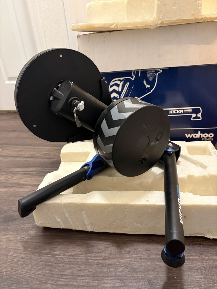 Wahoo KICKR Gen 1 Smart Trainer Original Box Untested V1 Missing Pin WF104