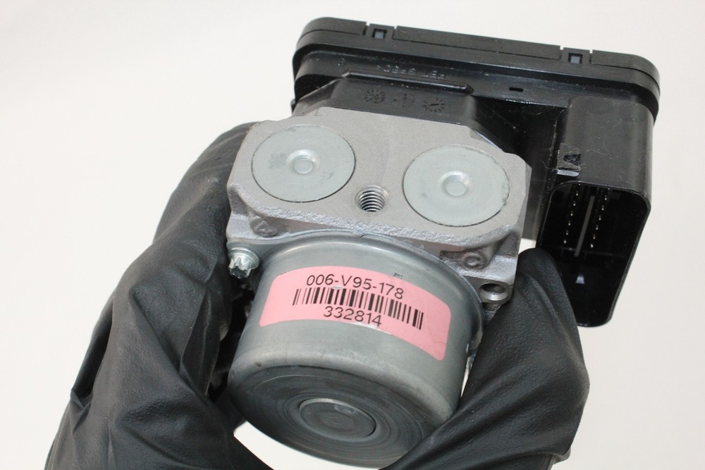 24-25 Honda CBR650R CBR650RA Abs Control Module Pump