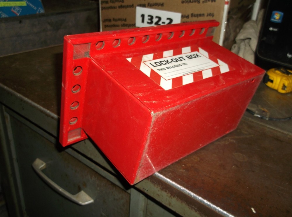 EMEDCO TALB4 PORTABLE GROUP LOCK BOX (845)