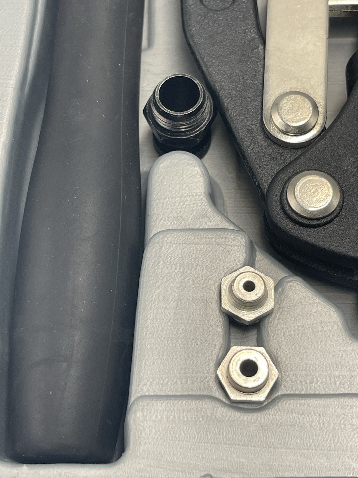 HEAVY DUTY RIVET & NUT RIVETING TOOL KIT INDUSTRIAL QUALITY