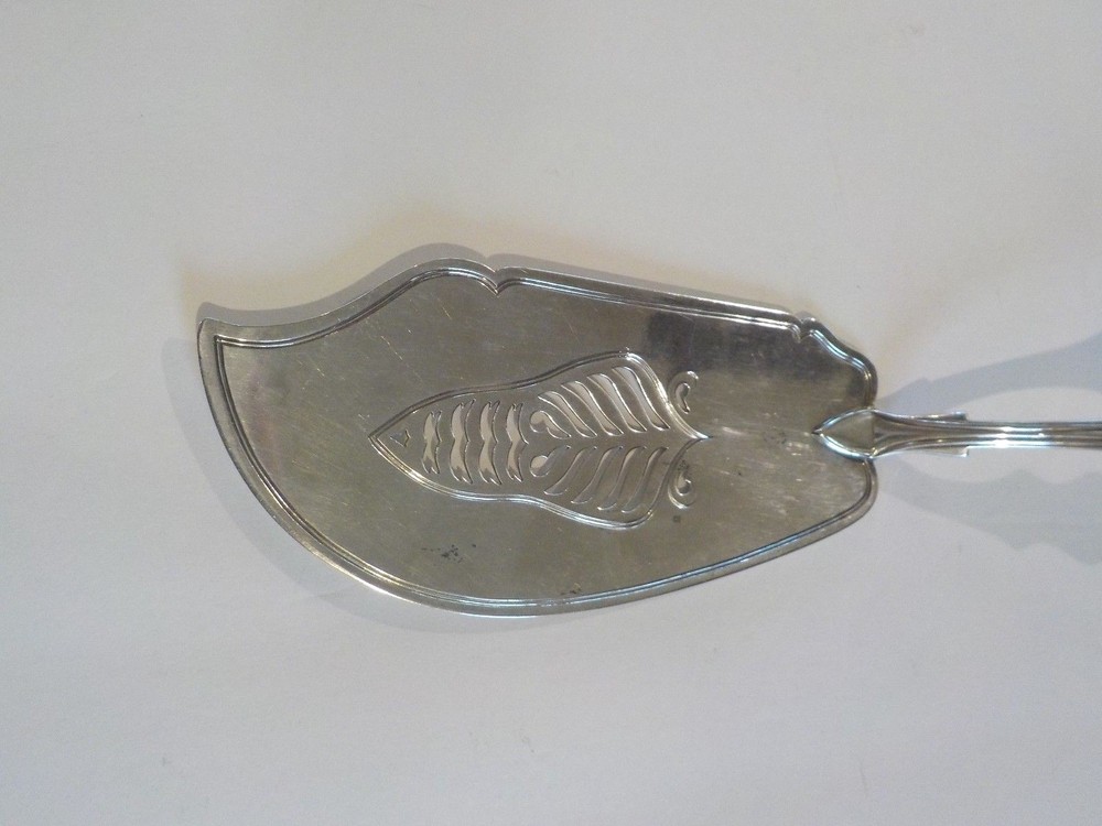 George III Solid Sterling Silver Pierced Fish Slice / Server, c. 1808