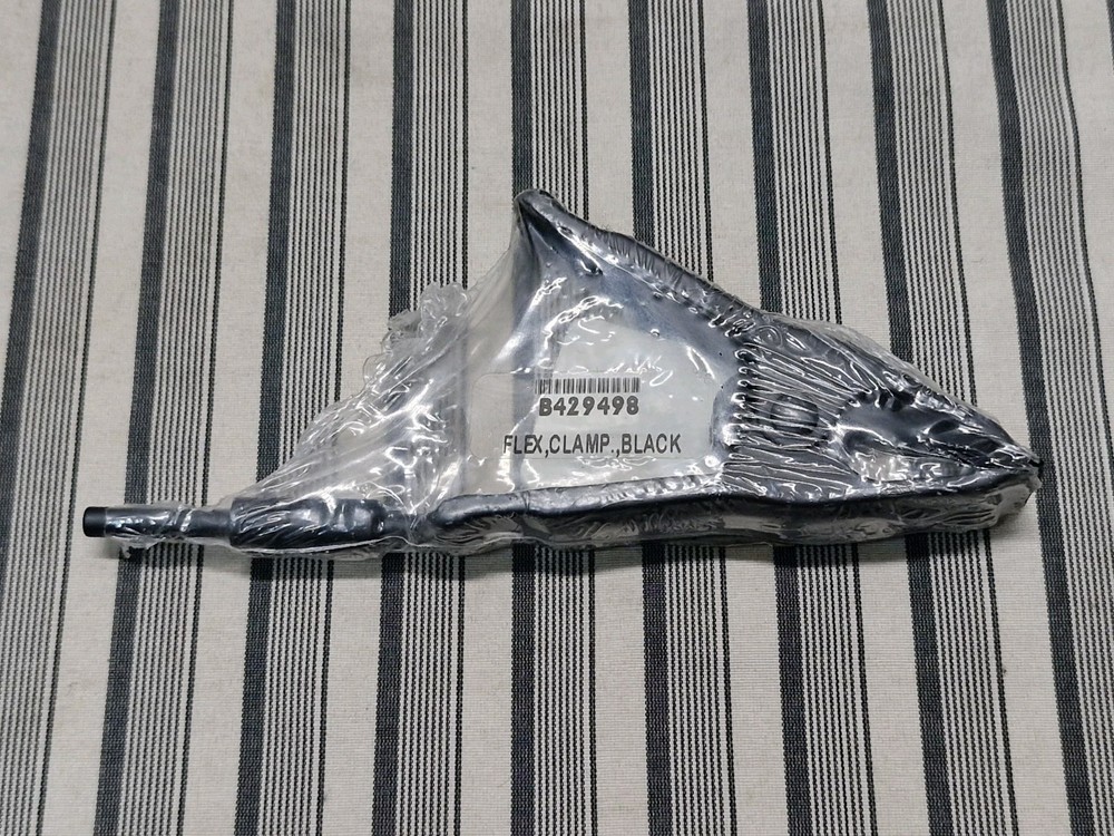 Matthews Flex Clamp Black B429498