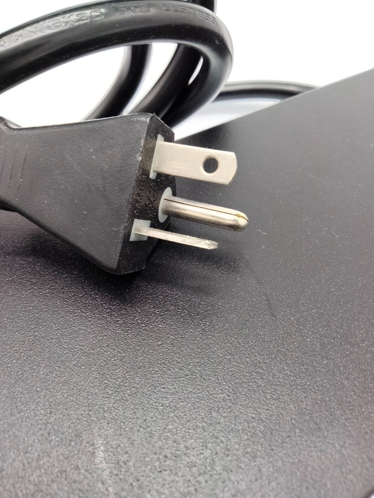 APC AP9555 Power Distribution Unit