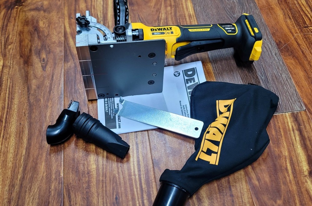 DEWALT DCW682 20V MAX XR Cordless Biscuit Joiner (Tool Only)