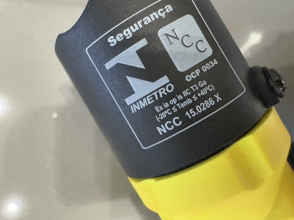 Nightstick Intrinsically Safe Led Light And Multi-Angle Mount