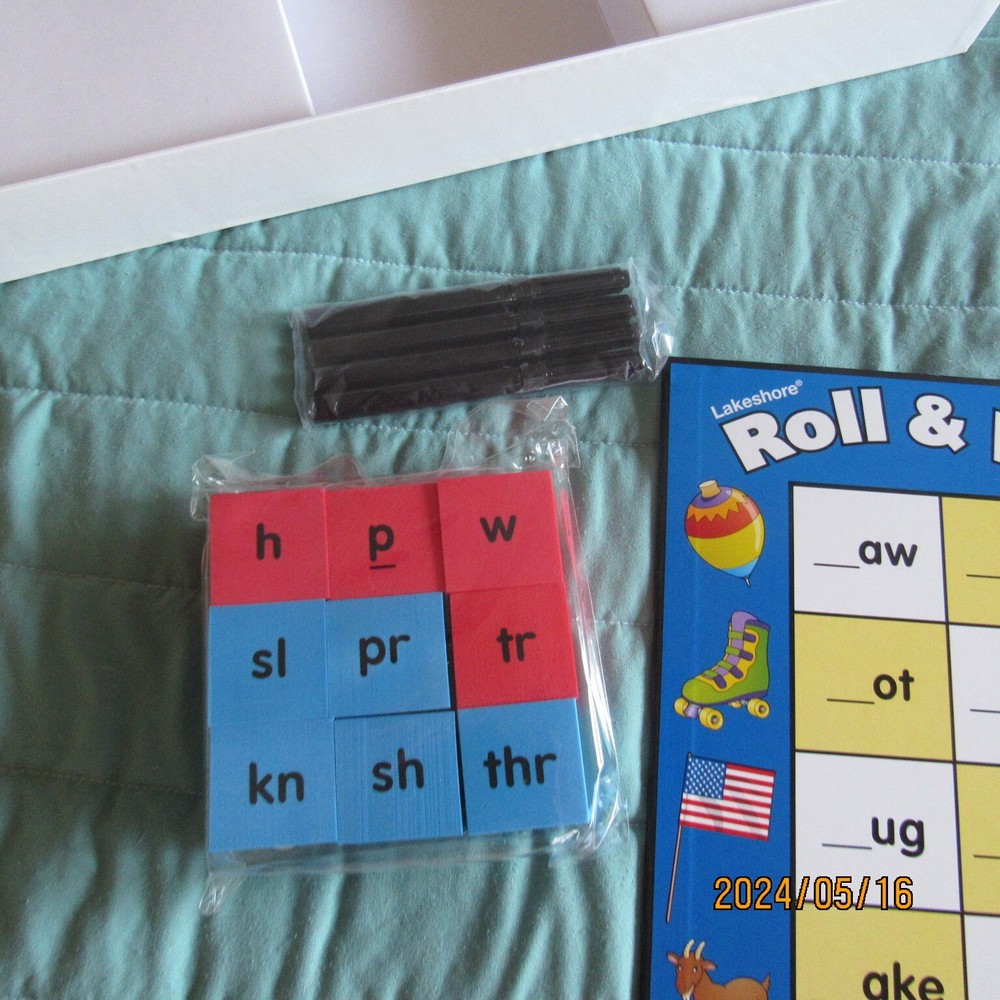 Lot 2-Lakeshore Learning-Roll & Write Word Game-Dice-Sentence Cubes-Writing-2000