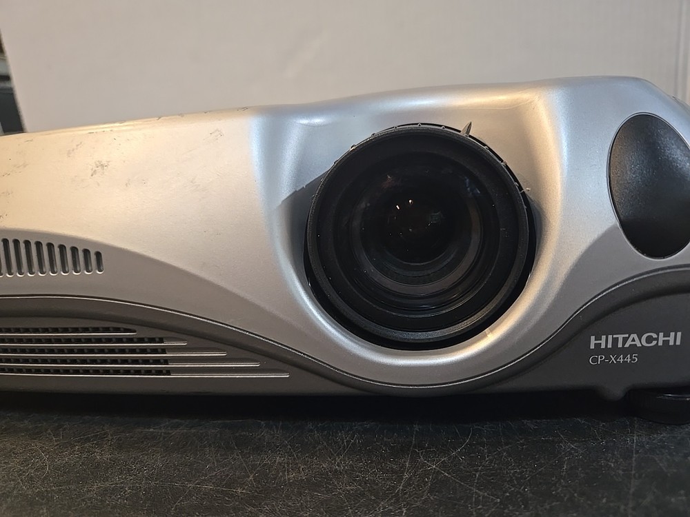 Hitachi CP-X445 Multimedia LCD 60Hz Projector
