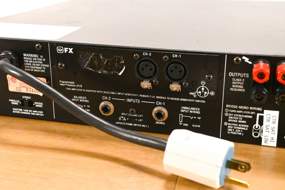 Crown Macro-Tech 1200 2-Channel Power Amplifier CG01YVR