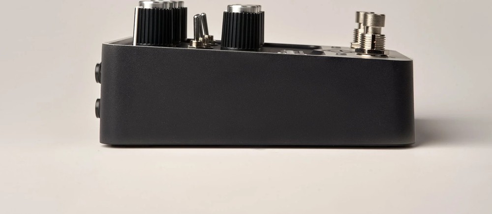 Universal Audio STARLIGHT Echo Station Stereo Delay Pedal