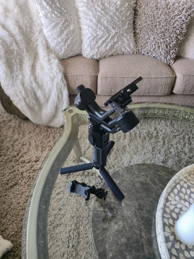 DJI Ronin-SC Pro Combo Handheld 3-axis Stabilizer for Mirrorless Cameras