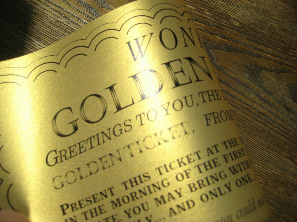 Willy Wonka Golden Replica Ticket - Screen Accurate Art Work