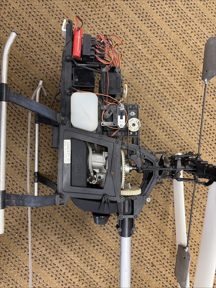 Kyosho Concept 30 helicopter