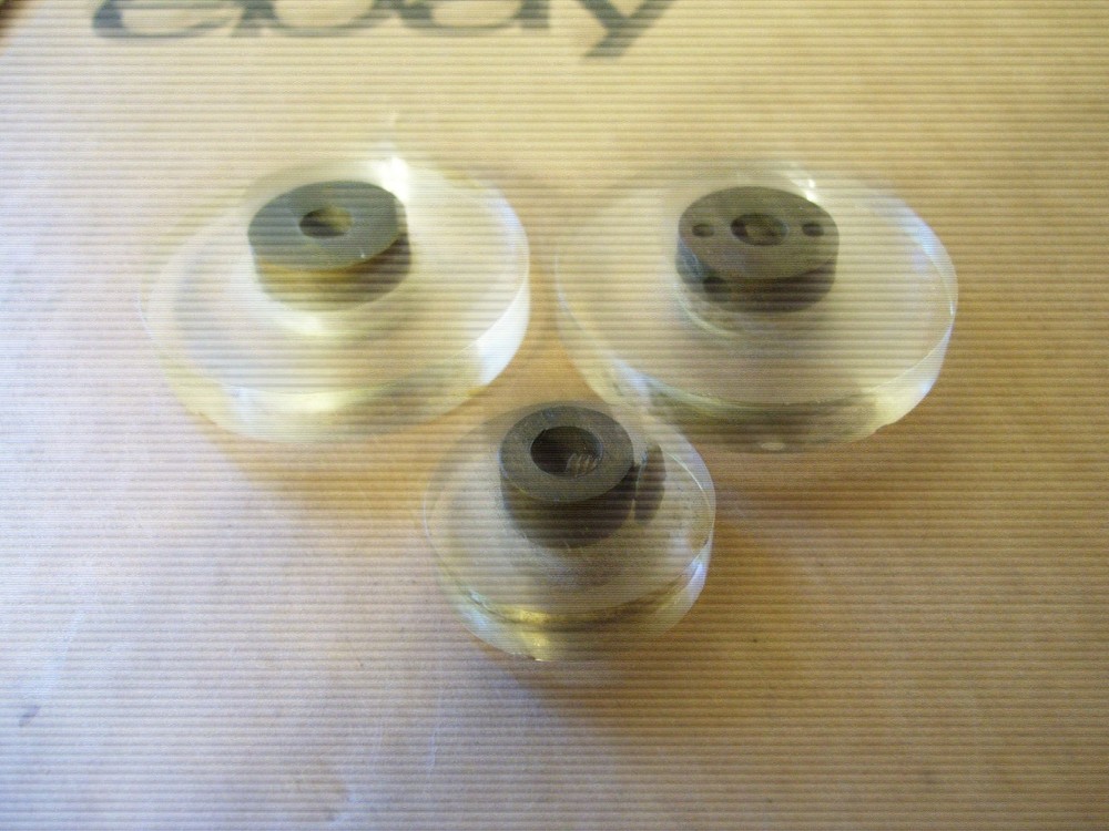 3 vintage clear radio knobs