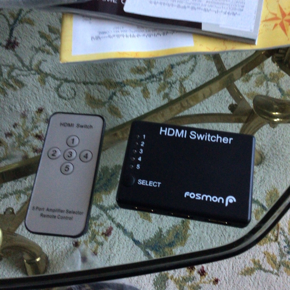 HMDI Switcher With Remote And 2 Cables