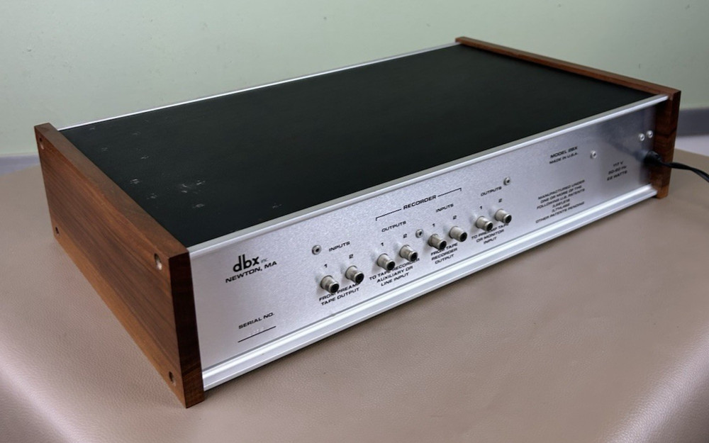 DBX 2BX TWO BAND DYNAMIC RANGE EXPANDER