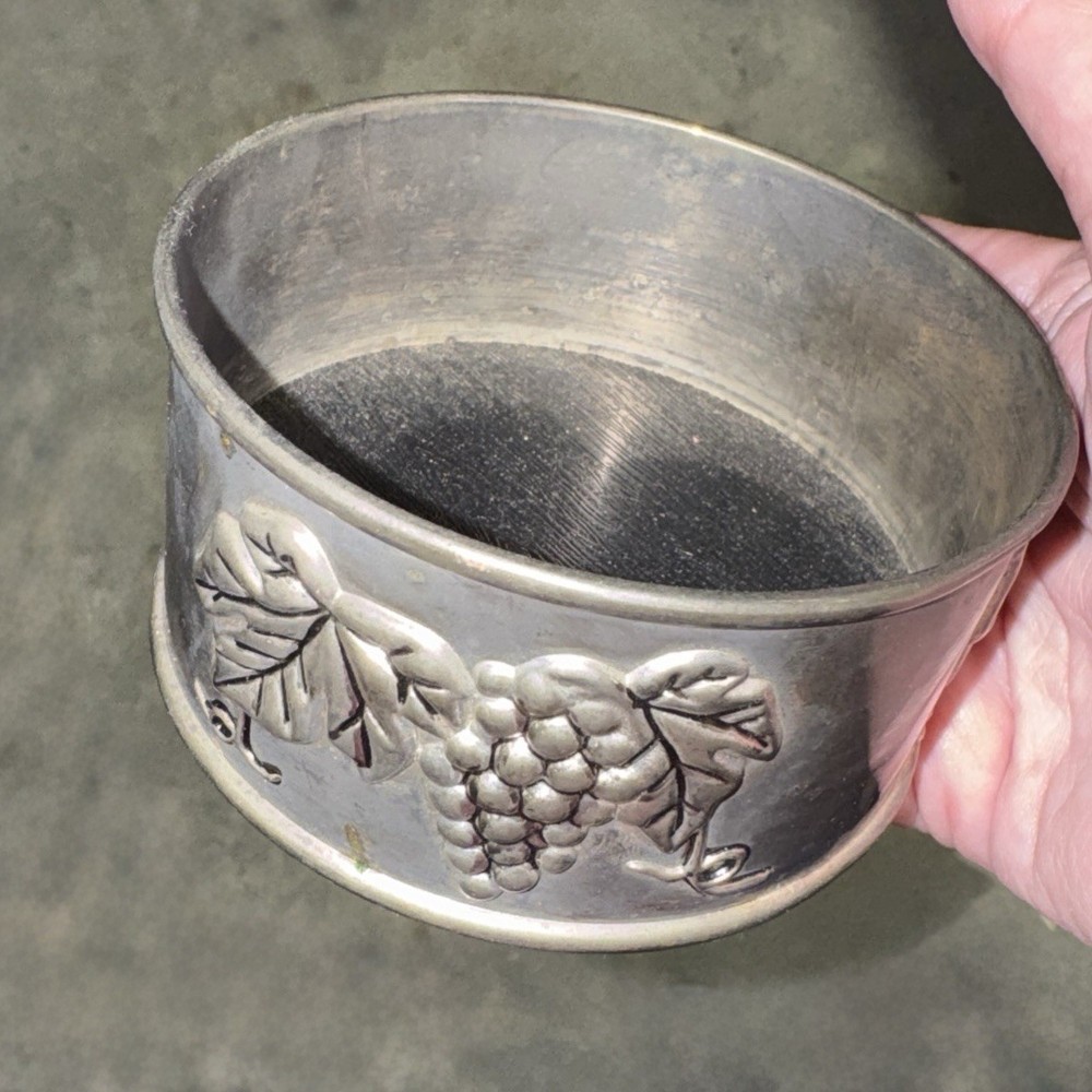 Vintage Georges Silver Plated Grape Pattern Wine Bottle/ Coaster