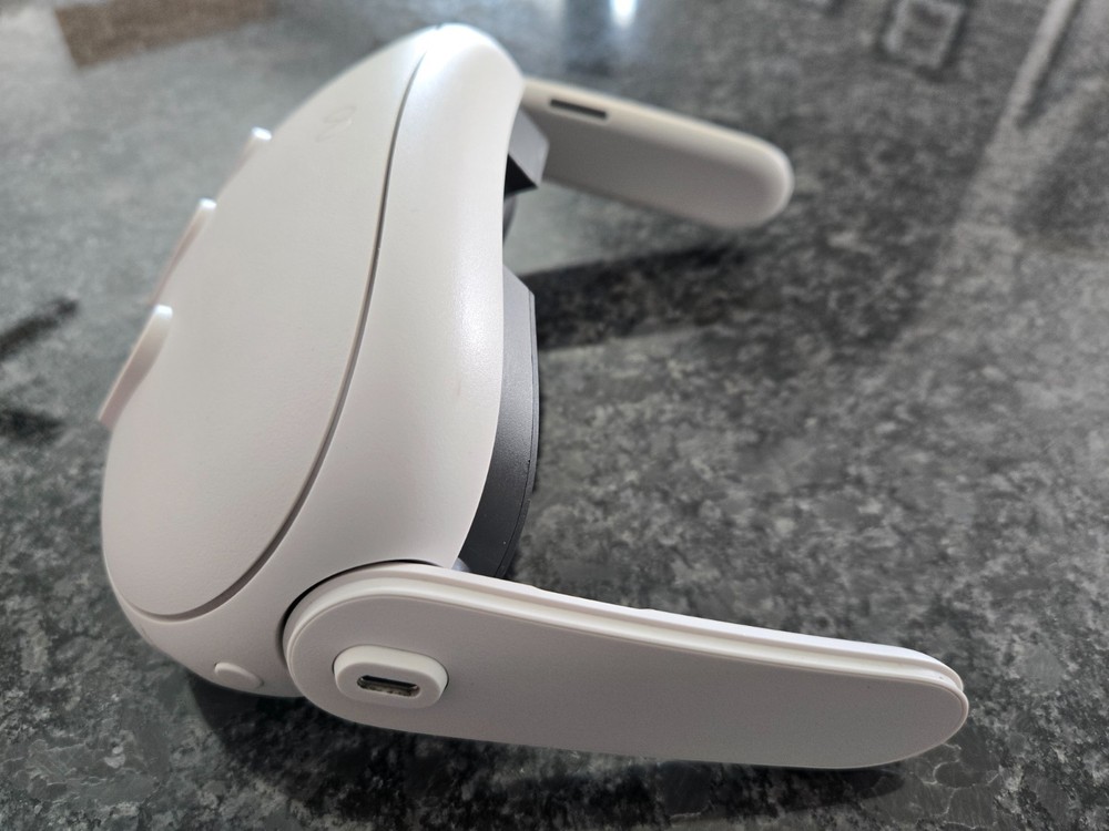 META QUEST 3 128GB HEADSET R9