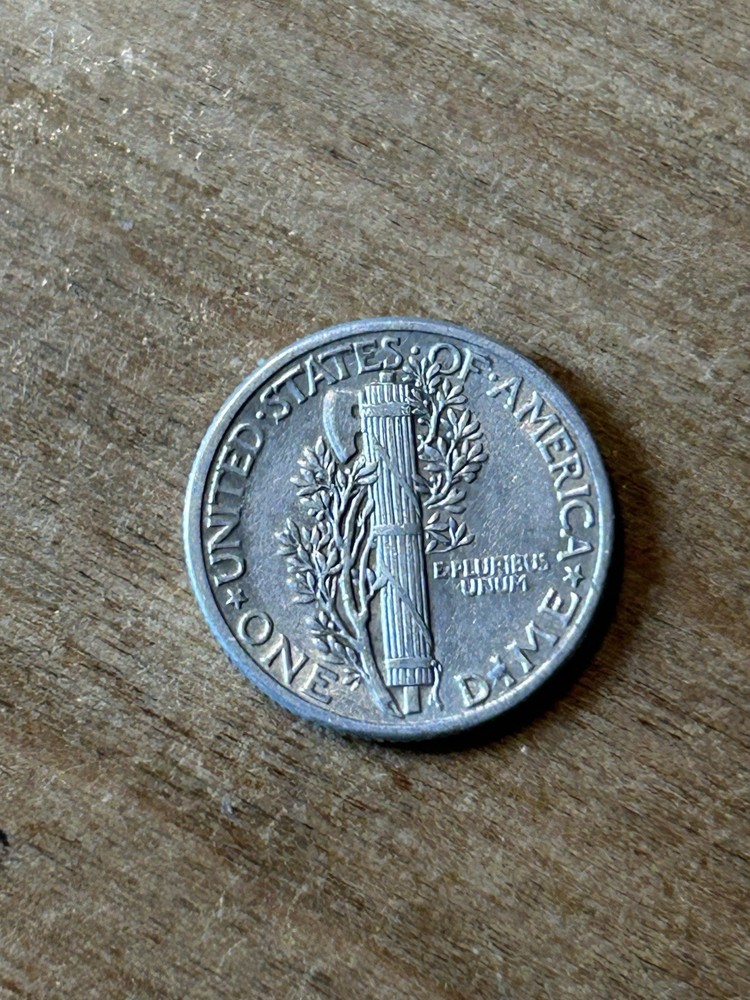 1939 Mercury Dime XF